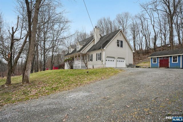 75 Mount Hermon Road, Blairstown, NJ 07825