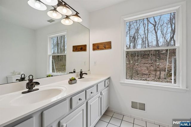 75 Mount Hermon Road, Blairstown, NJ 07825