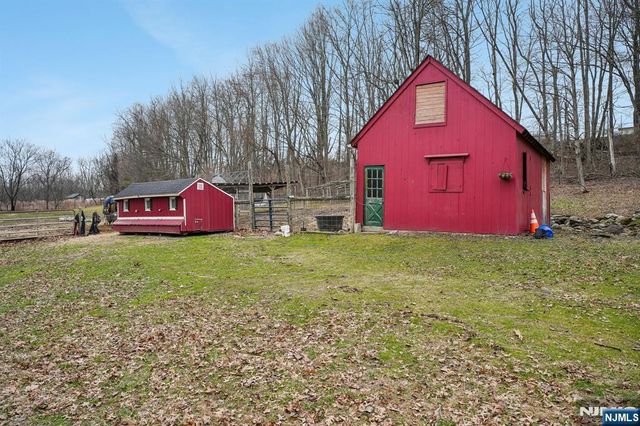 75 Mount Hermon Road, Blairstown, NJ 07825