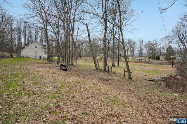 75 Mount Hermon Road, Blairstown, NJ 07825