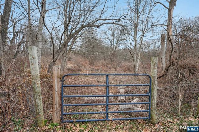 75 Mount Hermon Road, Blairstown, NJ 07825