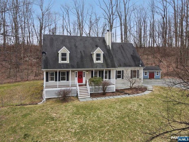 75 Mount Hermon Road, Blairstown, NJ 07825