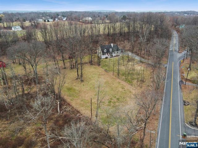 75 Mount Hermon Road, Blairstown, NJ 07825