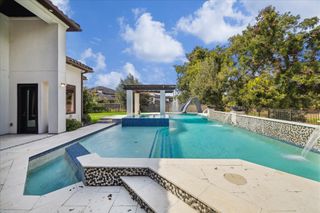 79 Amber Hollow Court, Sugar Land, TX 77479