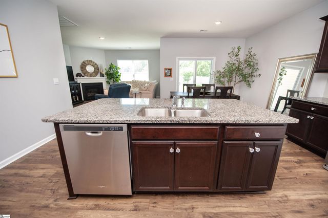 303 Splendid Place, Simpsonville, SC 29680