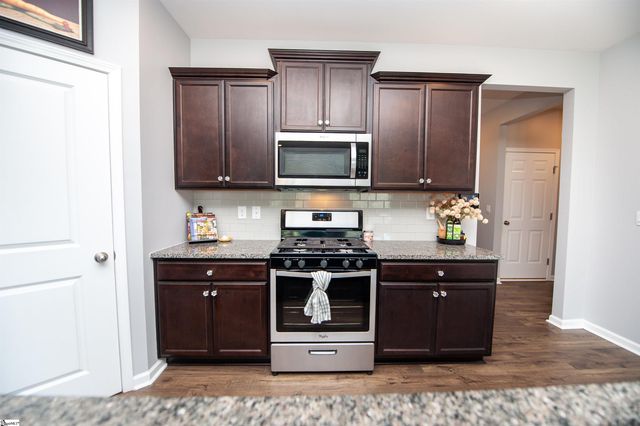 303 Splendid Place, Simpsonville, SC 29680