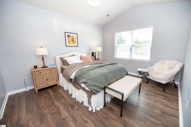 303 Splendid Place, Simpsonville, SC 29680