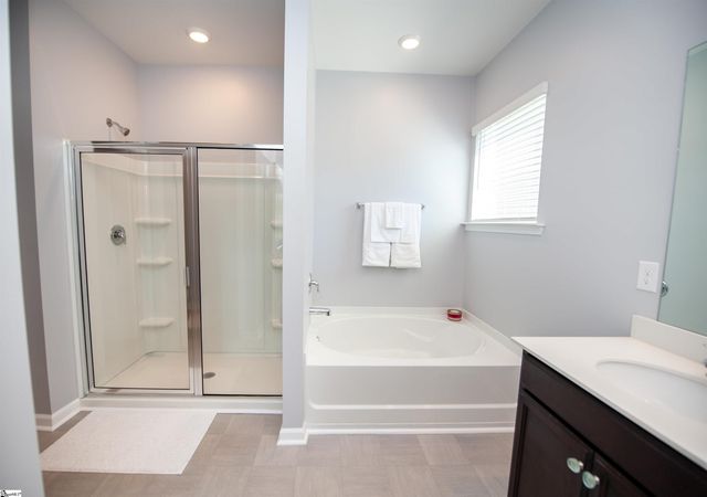 303 Splendid Place, Simpsonville, SC 29680