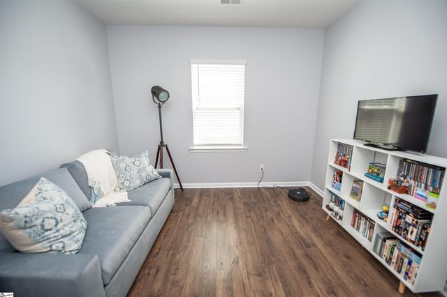 303 Splendid Place, Simpsonville, SC 29680