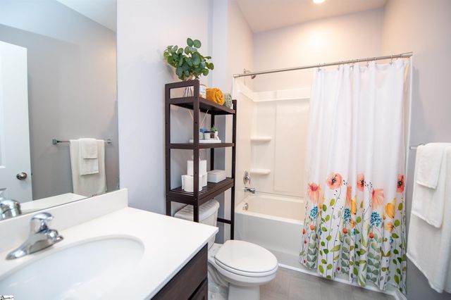 303 Splendid Place, Simpsonville, SC 29680