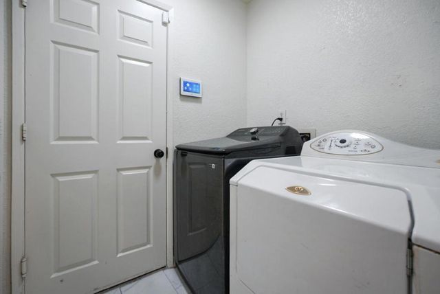 15 E San Pedro Street, Merced, CA 95341