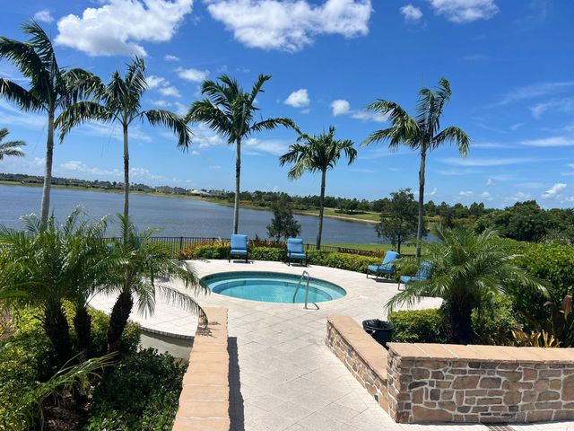 19551 Split Rail Run, Loxahatchee, FL 33470