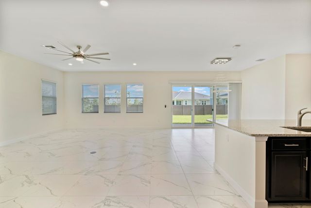 19551 Split Rail Run, Loxahatchee, FL 33470