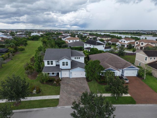 19551 Split Rail Run, Loxahatchee, FL 33470