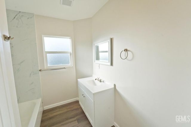 331 Francis Street, Bakersfield, CA 93308