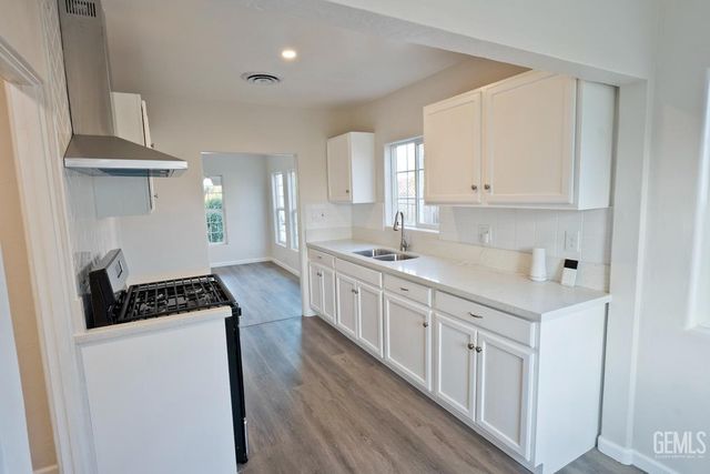 331 Francis Street, Bakersfield, CA 93308