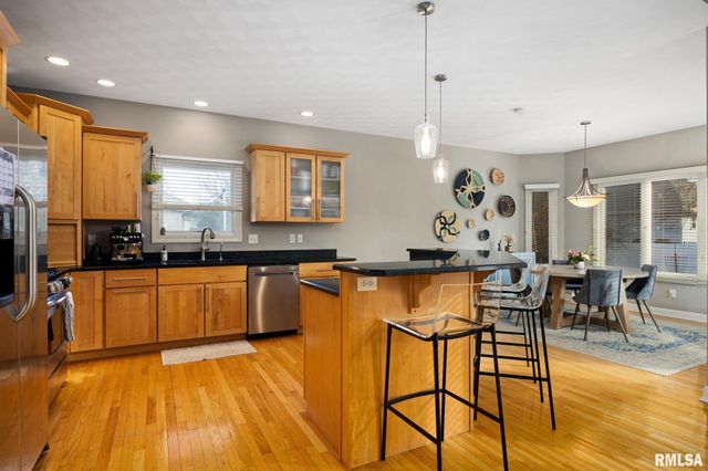 1232 WHEATFIELD Drive, Morton, IL 61550