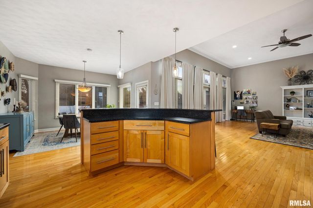 1232 WHEATFIELD Drive, Morton, IL 61550