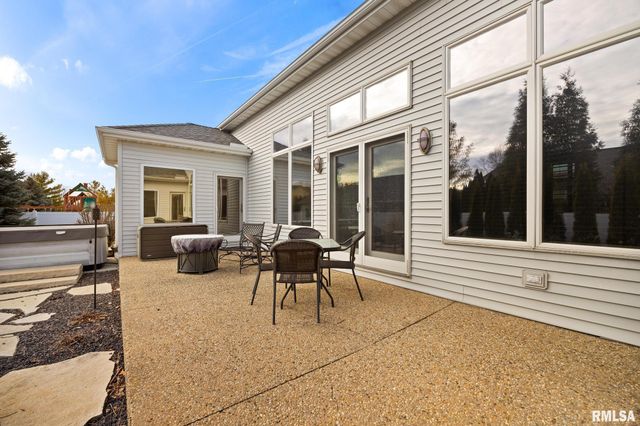 1232 WHEATFIELD Drive, Morton, IL 61550