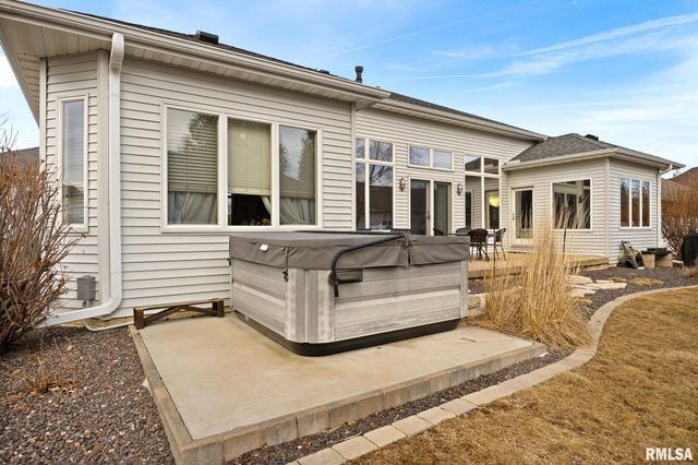 1232 WHEATFIELD Drive, Morton, IL 61550