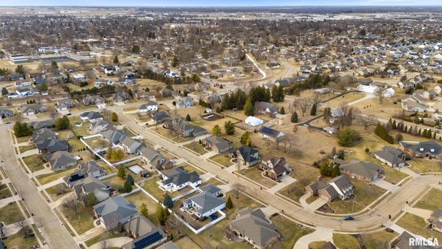 1232 WHEATFIELD Drive, Morton, IL 61550