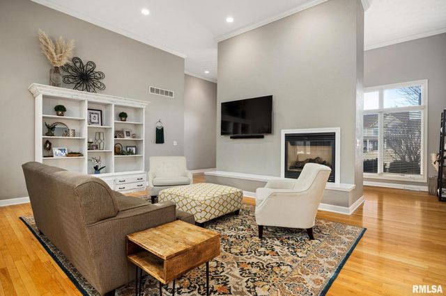 1232 WHEATFIELD Drive, Morton, IL 61550