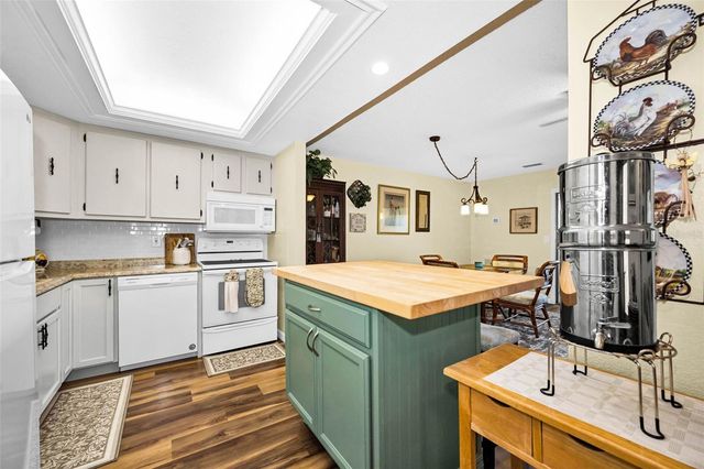 219 ELMWOOD CIRCLE 219, Seminole, FL 33777