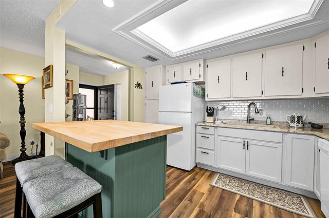 219 ELMWOOD CIRCLE 219, Seminole, FL 33777