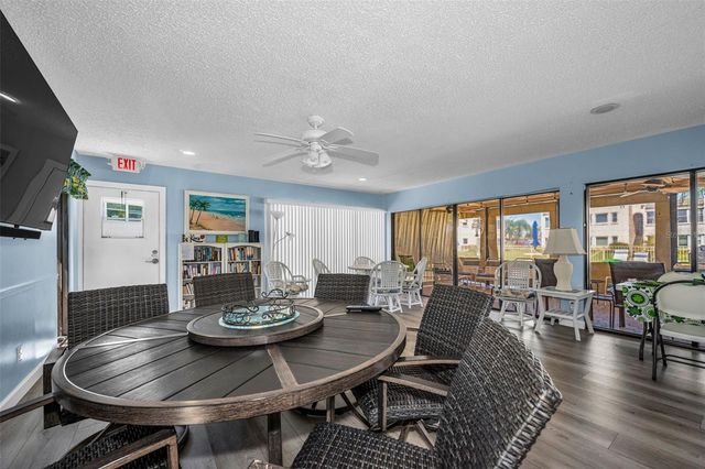 219 ELMWOOD CIRCLE 219, Seminole, FL 33777