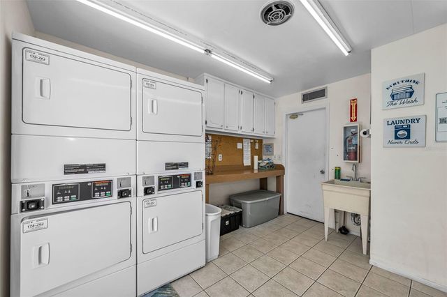 219 ELMWOOD CIRCLE 219, Seminole, FL 33777