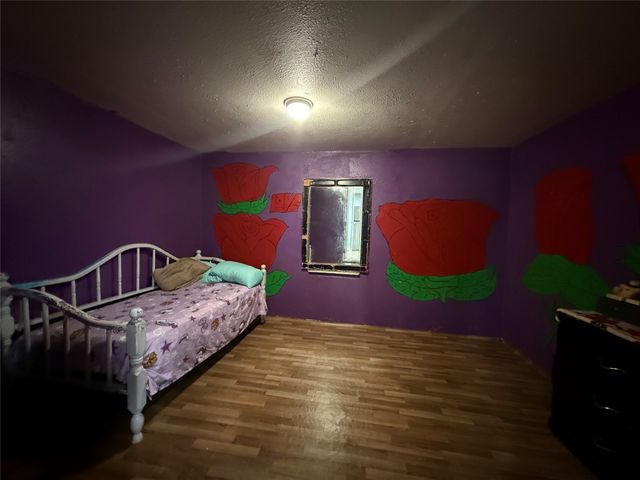 411 W Hester Street, Sherman, TX 75090