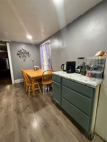 411 W Hester Street, Sherman, TX 75090