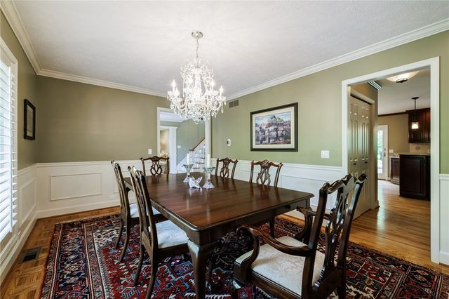 8 Folkestone Lane, Penfield, NY 14526