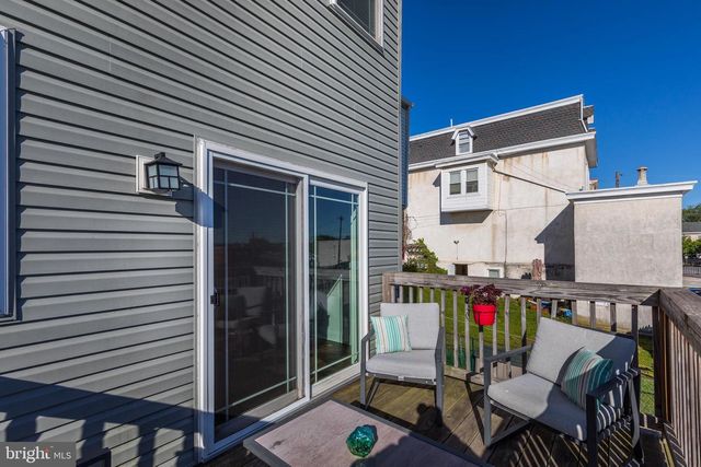 129 SIXTH ST, Bridgeport, PA 19405
