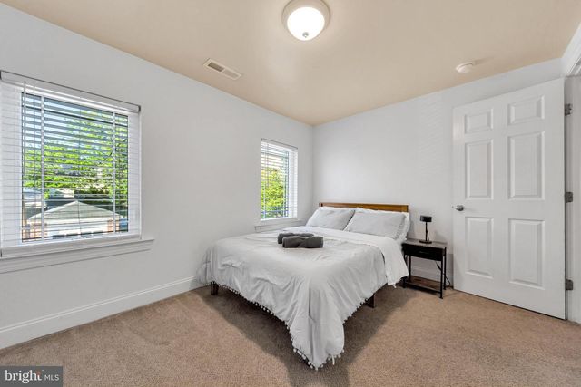 129 SIXTH ST, Bridgeport, PA 19405
