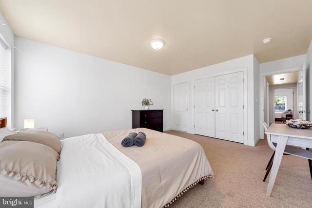 129 SIXTH ST, Bridgeport, PA 19405