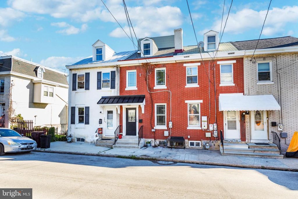 129 SIXTH ST, Bridgeport, PA 19405