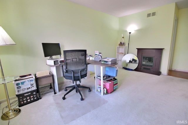 6736 Covington Creek Trail, Fort Wayne, IN 46804