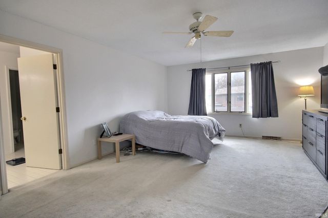 6736 Covington Creek Trail, Fort Wayne, IN 46804