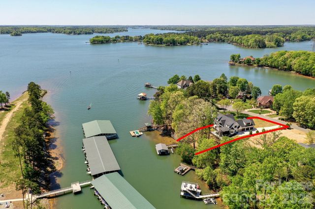153 High Hills Drive, Mooresville, NC 28117
