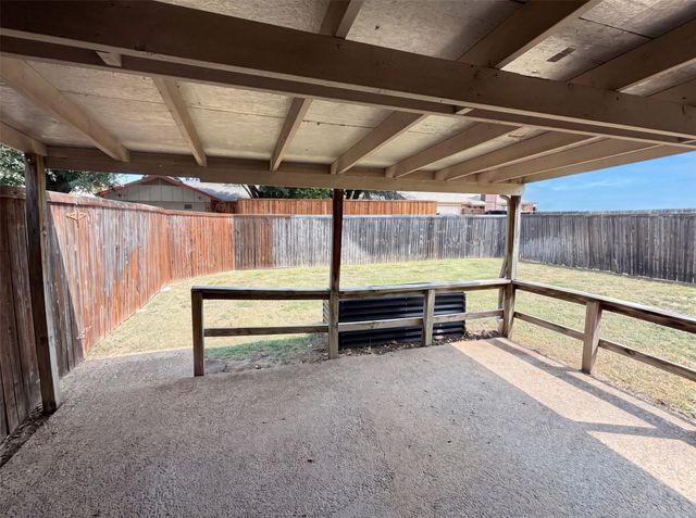 2739 April Hill Lane, Dallas, TX 75287