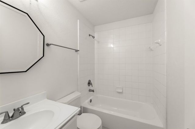 3406 Inverness Path Lane, Houston, TX 77053