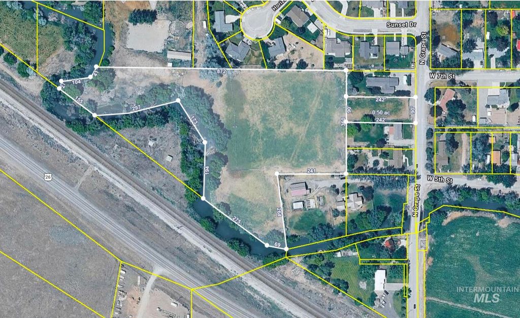 307 N Grape St, Shoshone, ID 83352 photo 1