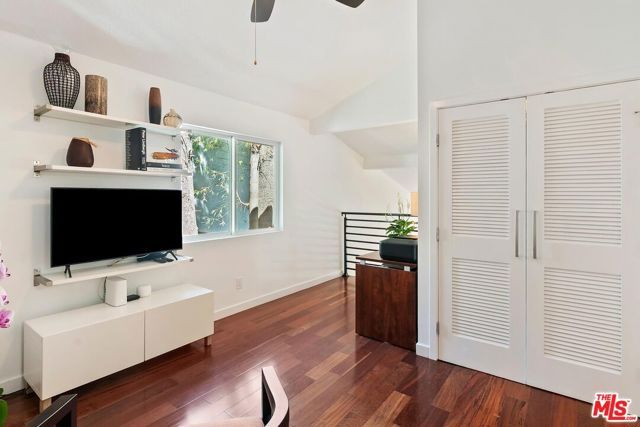 4460 San Andreas Avenue, Los Angeles, CA 90065
