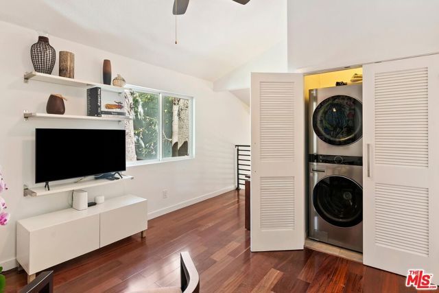 4460 San Andreas Avenue, Los Angeles, CA 90065