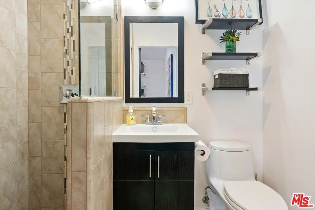 4460 San Andreas Avenue, Los Angeles, CA 90065