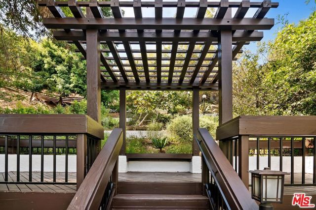 4460 San Andreas Avenue, Los Angeles, CA 90065