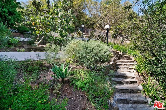4460 San Andreas Avenue, Los Angeles, CA 90065