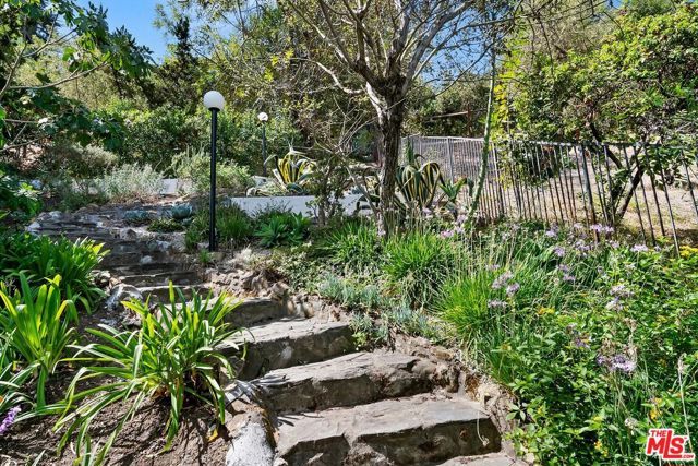 4460 San Andreas Avenue, Los Angeles, CA 90065