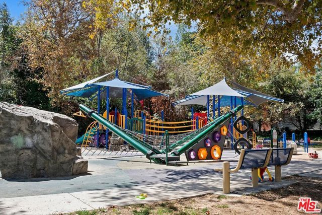 4460 San Andreas Avenue, Los Angeles, CA 90065